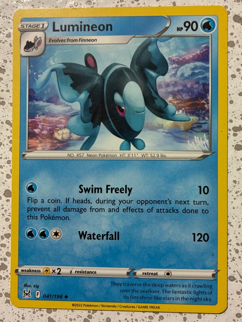 Pokémon Lumineon - Stage 1 - HP 90